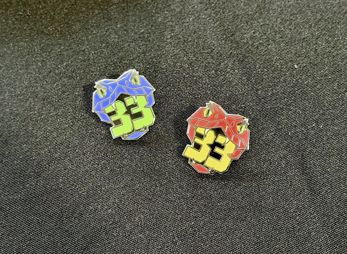 Viz-a-GoGo 33 Pin