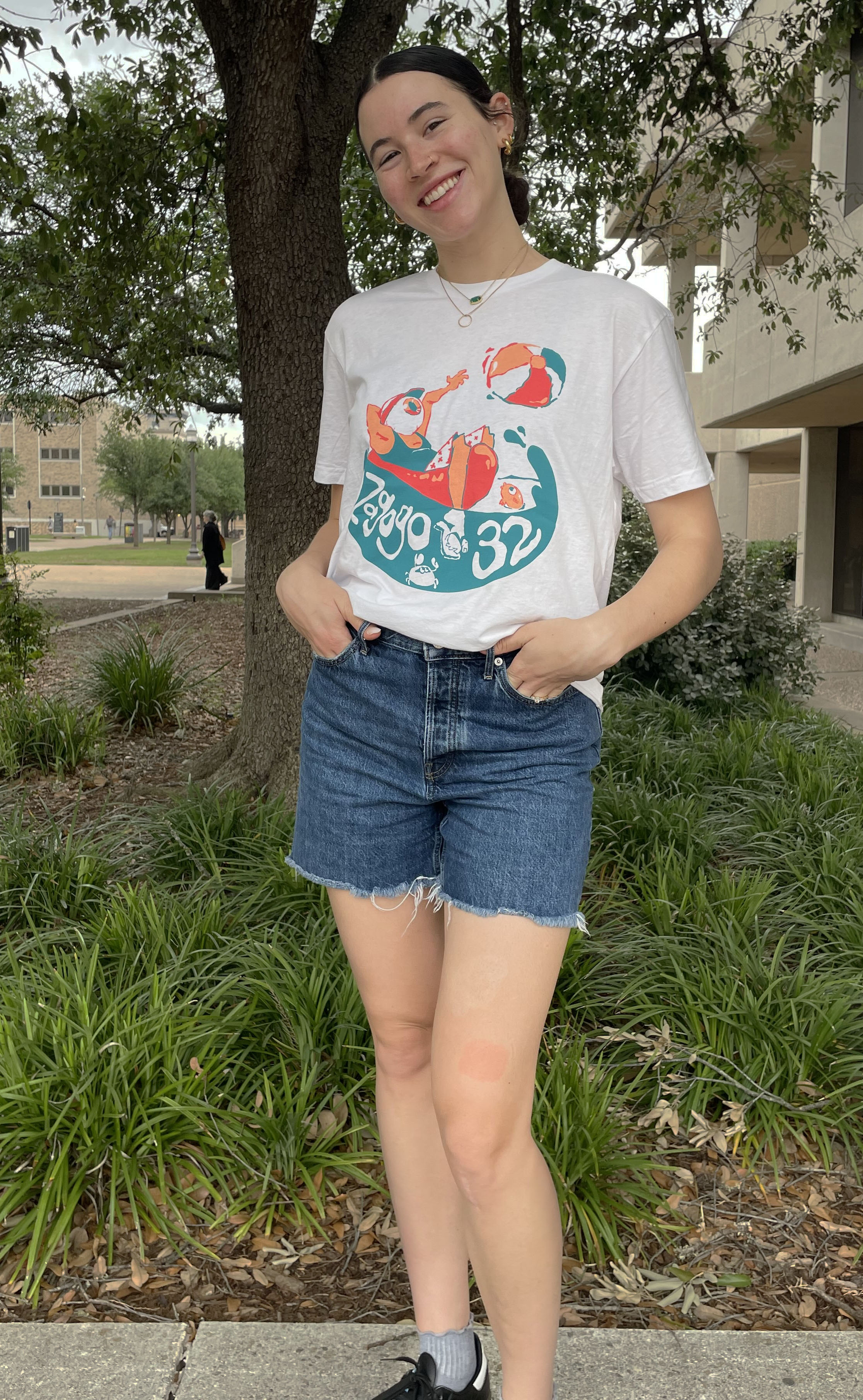 Viz-A-GoGo 32 T-Shirt